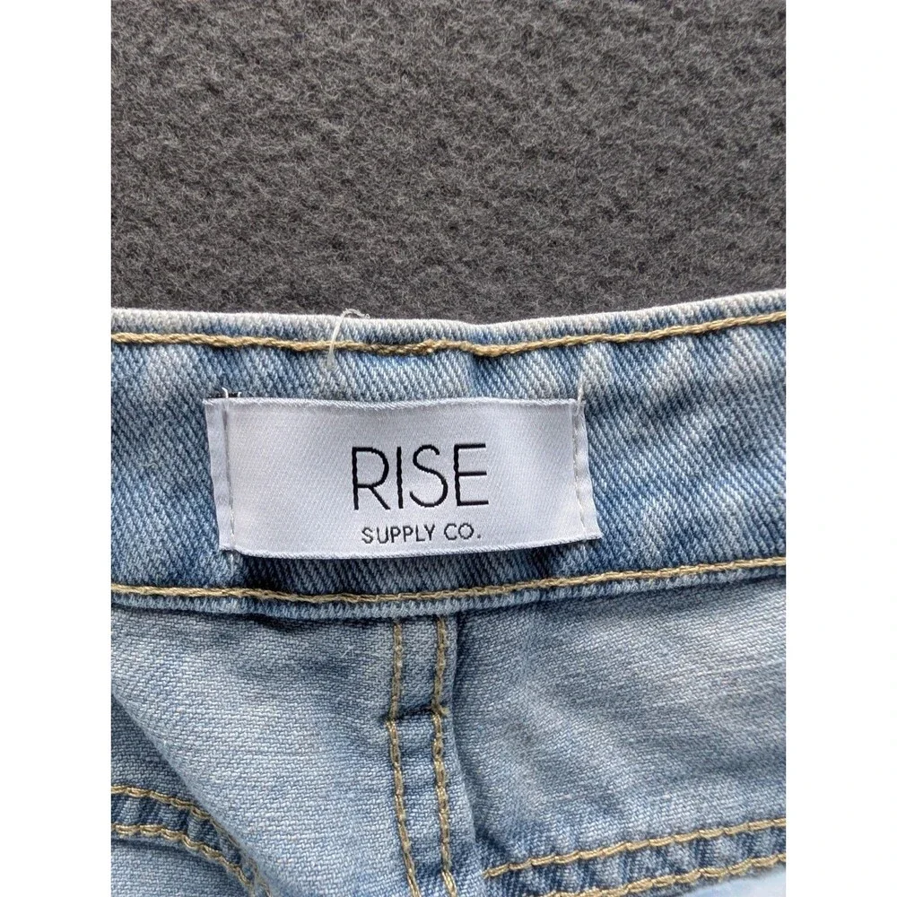 Rise Supply Co Women’s Size 3J Light Wash Denim Cargo Bermuda Shorts Y2K Utility